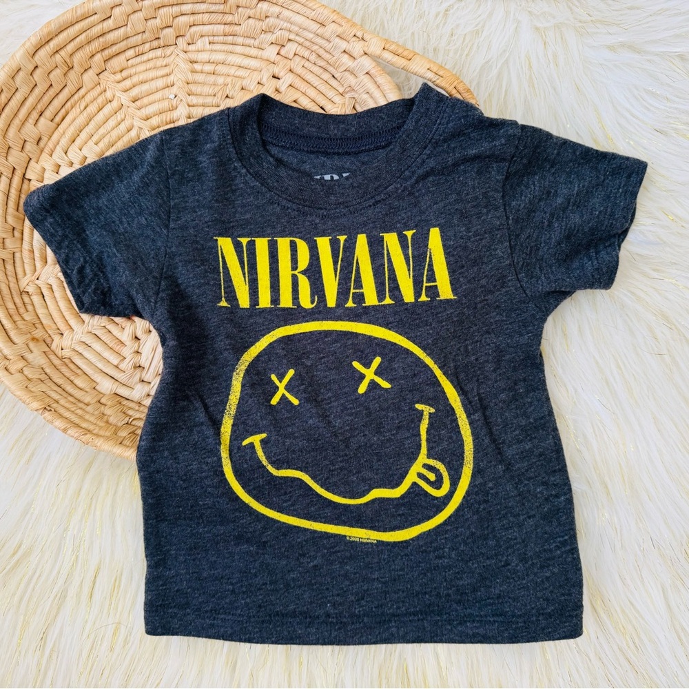 Nirvana Baby Graphic T-Shirt Size 12 months Short Sleeve Shirt